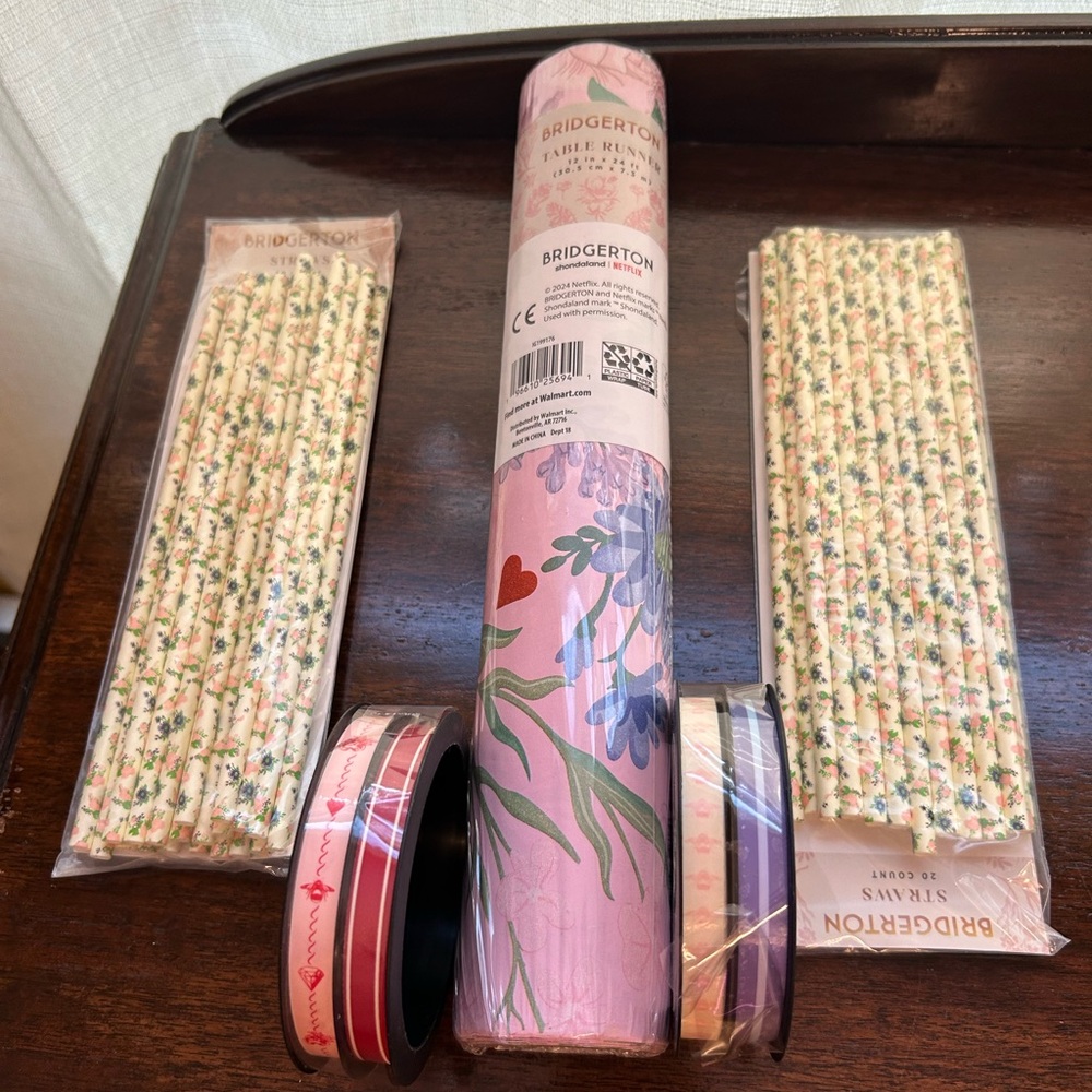 Bridgerton Bundle w/Floral Table Runner, 40 Straws & 2 Spools of Ribbon New